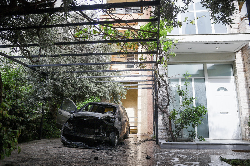 «Είναι γελασμένοι αν νομίζουν ότι θα φοβίσουν ή θα αλλάξουν τον τρόπο που δουλεύουν οι δημοσιογράφοι» είπε η Μίνα Καραμήτρου