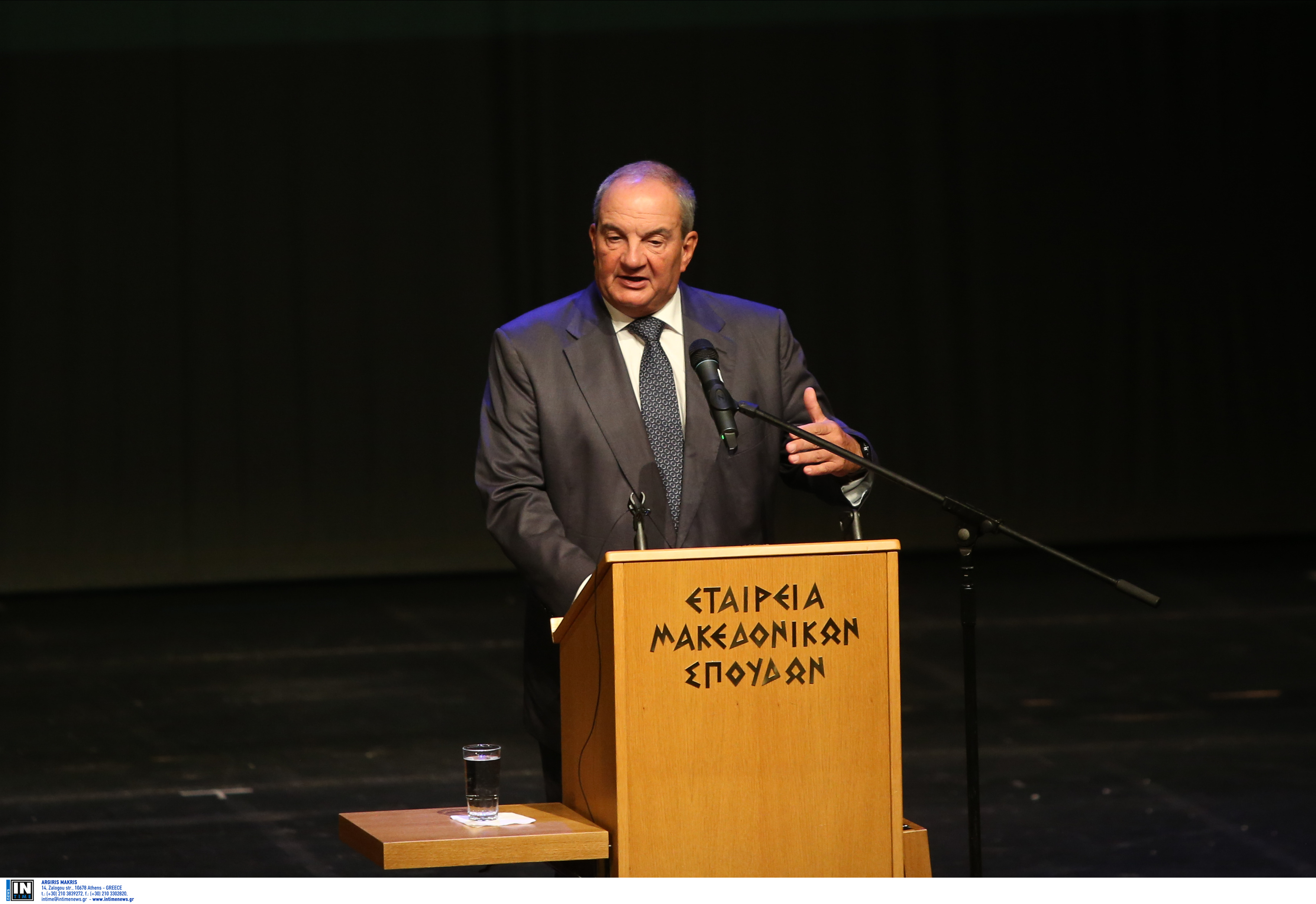 Ο Κώστας Καραμανλής στο βήμα Σ