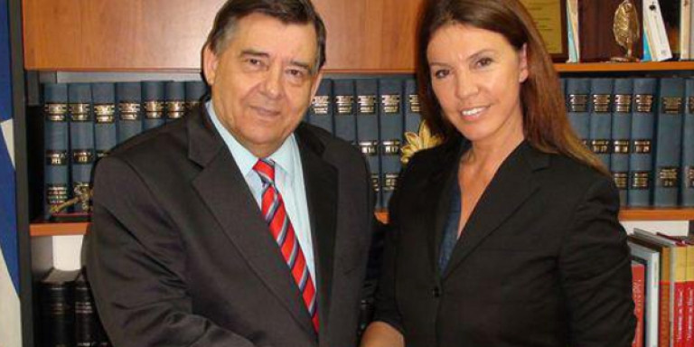 Οταν η Βάνα Μπάρμπα ήταν υποψήφια με τον Γιώργο Καρατζαφέρη το 2012