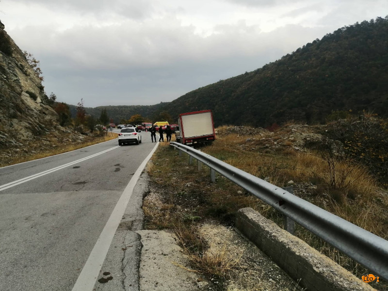 Επιχείρηση ΕΛΑΣ και Πυροσβεστικής / Φωτογραφία: seleo.gr