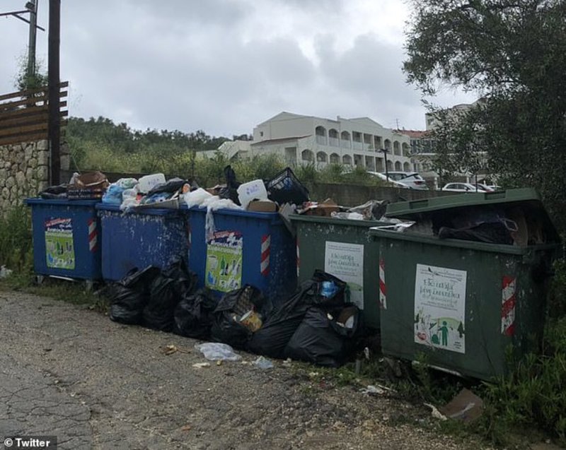 ÎÎ¬Î´Î¿Î¹ Î³ÎµÎ¼Î¬ÏÎ¿Î¹ ÏÎºÎ¿ÏÏÎ¯Î´Î¹Î± Î´Î¯ÏÎ»Î± ÏÏÎ¿ Î¾ÎµÎ½Î¿Î´Î¿ÏÎµÎ¯Î¿