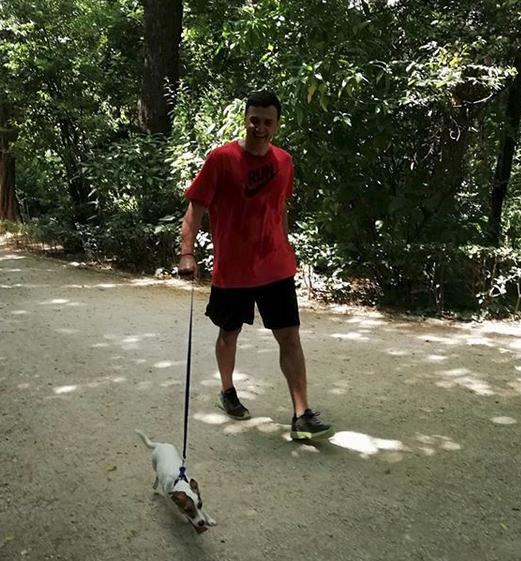 Ο Βασίλης Κικίλιας τρέχει με τον σκύλο του
