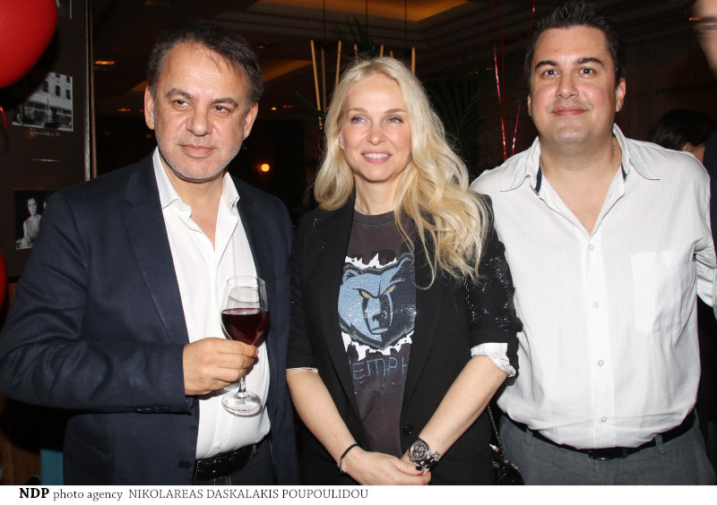 Η Μαρί Κωνσταντάτου με τον Γιάννη Κεντ και τον Πάνο Κατσαρίδη