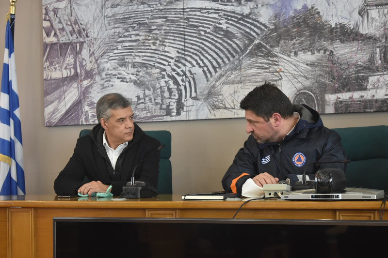 κορωνοϊός Λάρισα Ρομά Τσιόδρας Χαρδαλιάς