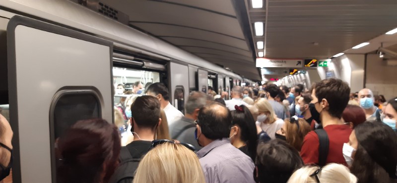 συνωστισμός στο μετρό