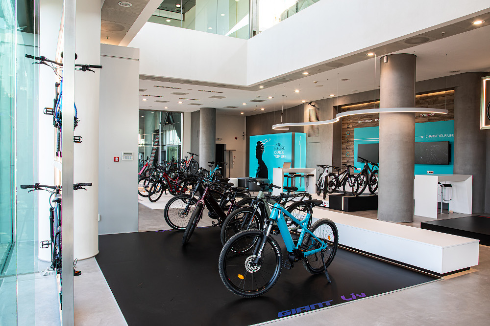 Tο πρώτο experience store με e-Bikes της Kosmoride