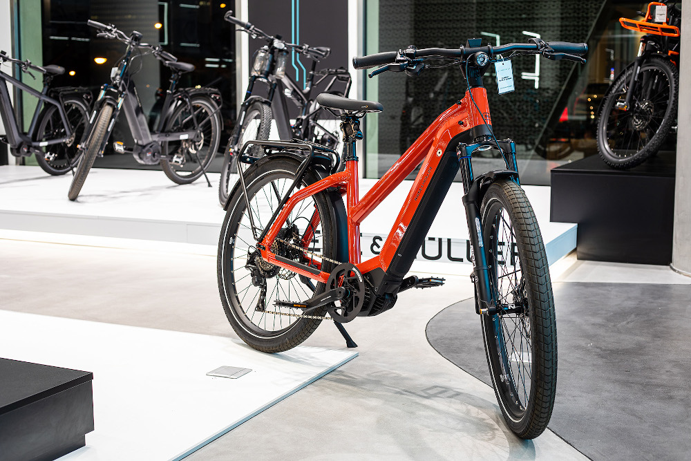 Tο πρώτο experience store με e-Bikes της Kosmoride
