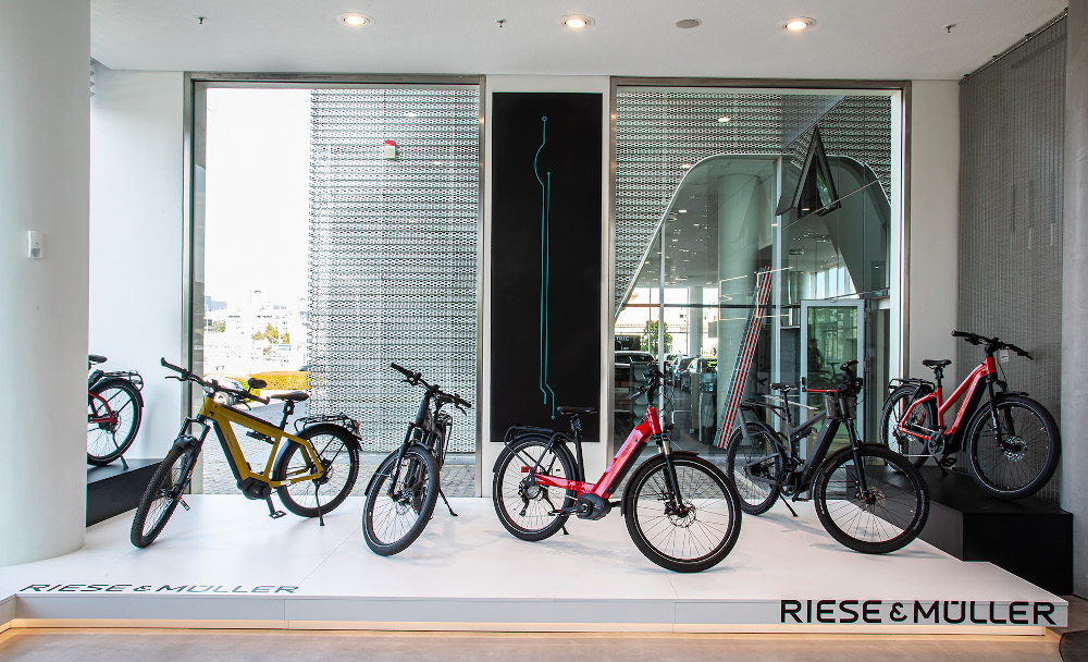Tο πρώτο experience store με e-Bikes της Kosmoride