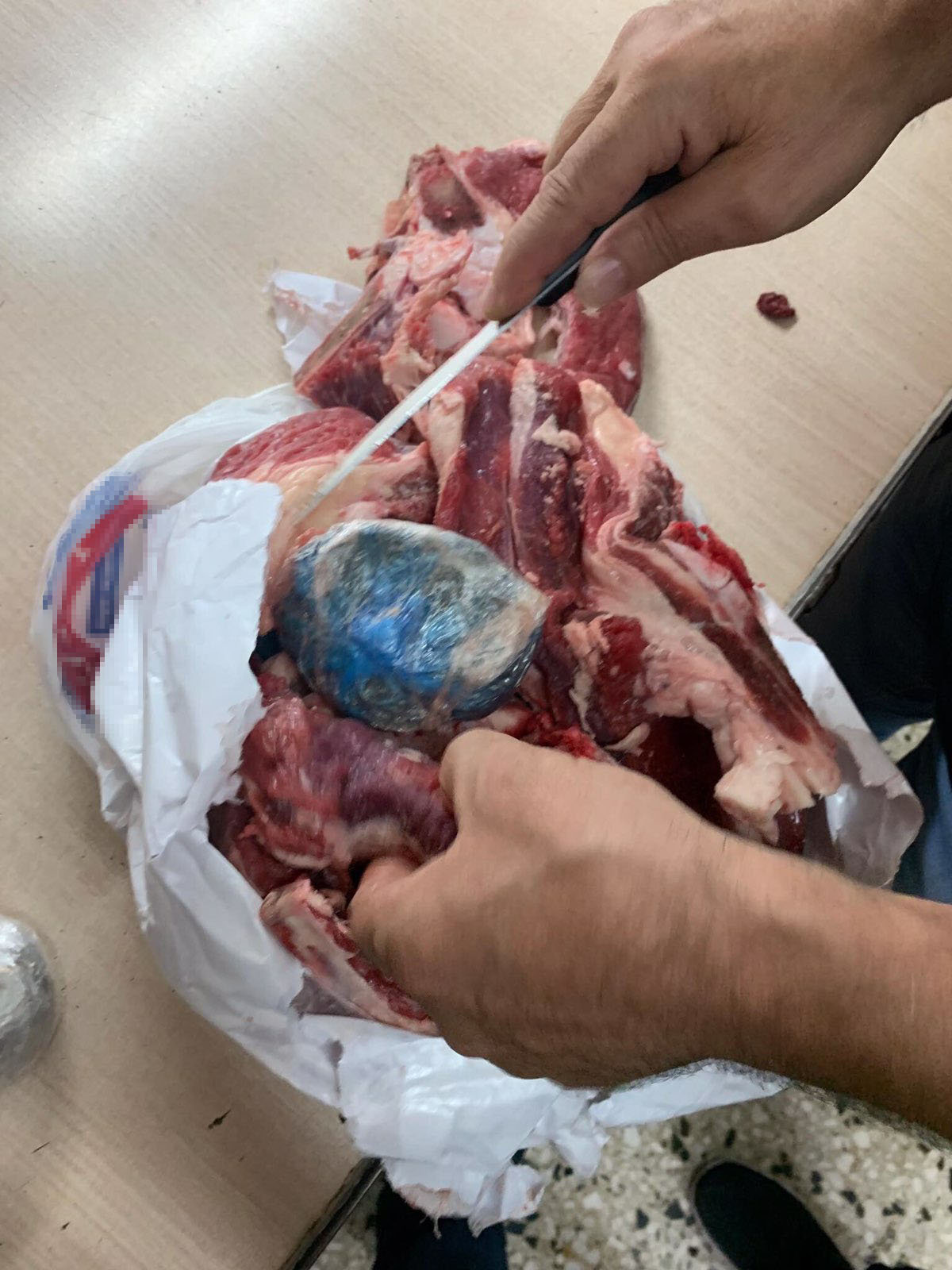 Ναρκωτικά κρυμμένα μέσα σε κατεψυγμένο κρέας