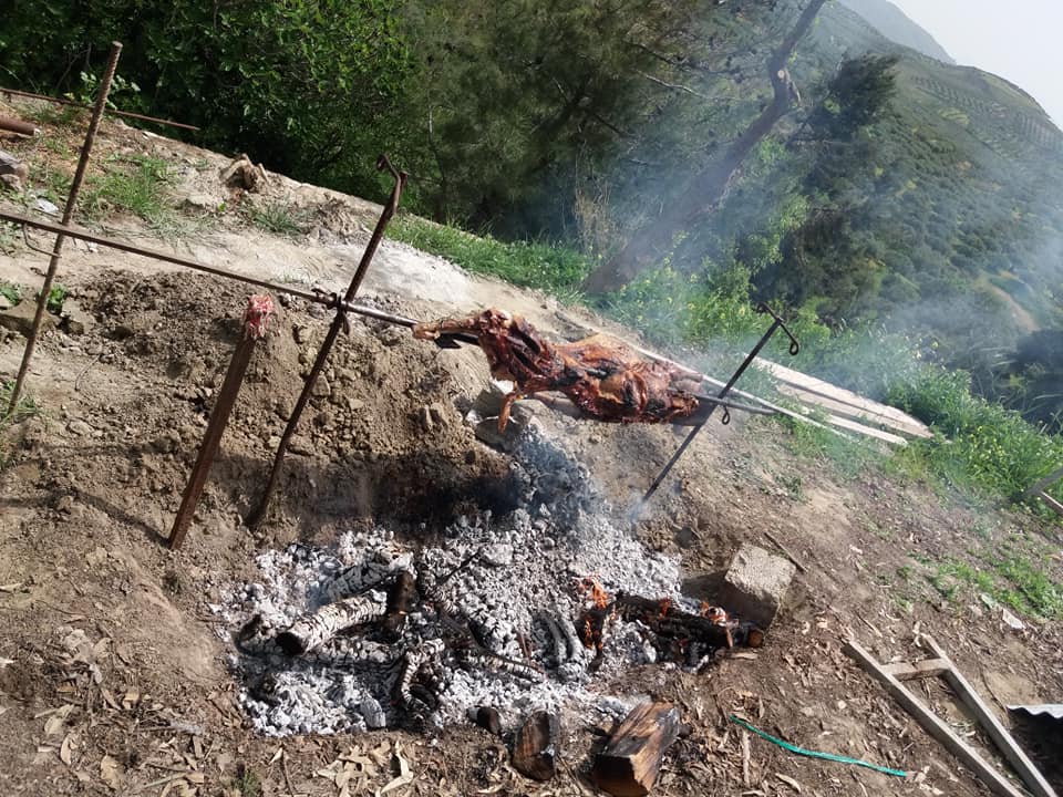 Ψήσιμο οβελία στην Κρήτη