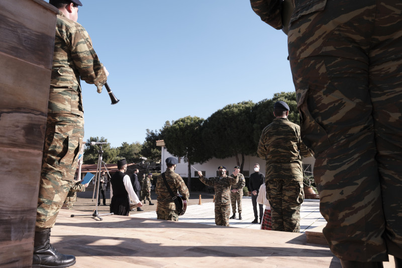 Κυριάκος Μητσοτάκης μπάντα