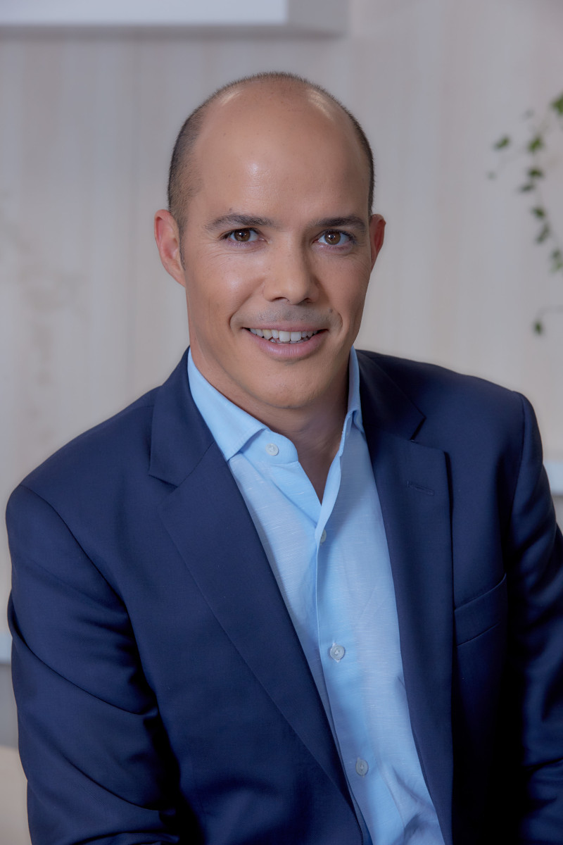 Ο πρώην Γενικός Διευθυντής της L'oreal Hellas, κ. Mehdi Khoubbane