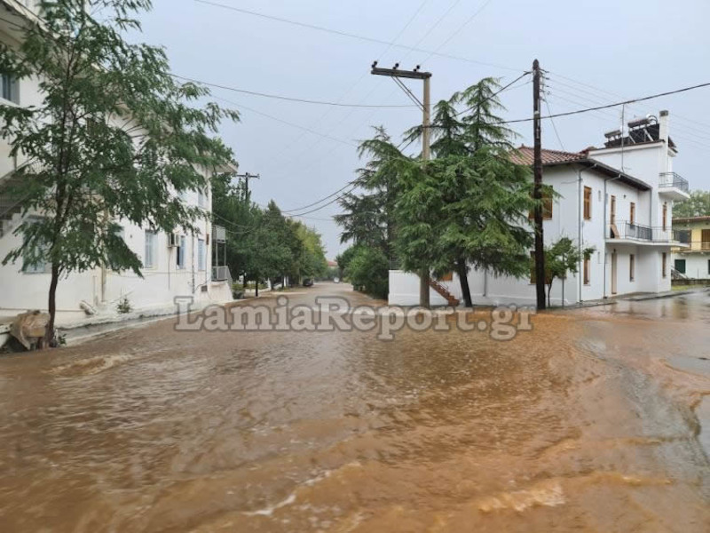 Πλημμύρες στη Λαμία