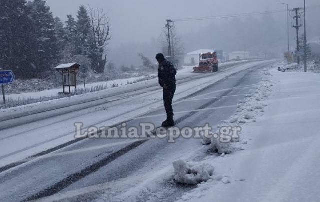 Εκχιονιστικά στα ορεινά της Φθιώτιδας