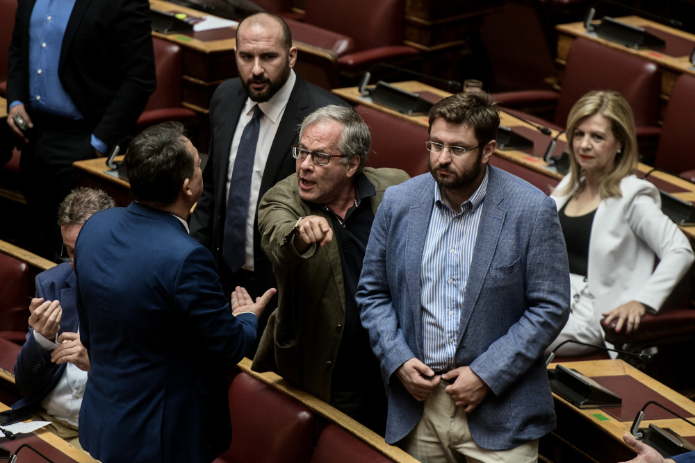 Ενταση με Μάρκου και άλλους βουλευτές