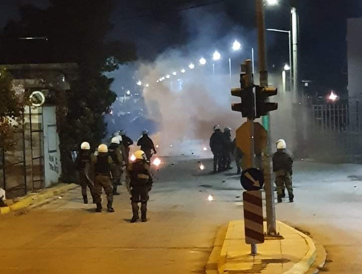 Άνδρες των ΜΑΤ στο σημείο των επεισοδίων στον Ασπρόπυργο
