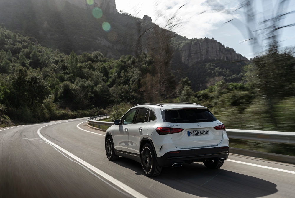 Πόσο στοιχίζει η πιο προσιτή Mercedes GLA στην Ελλάδα;
