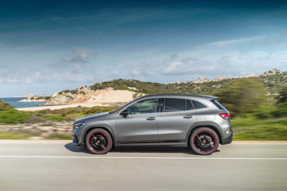 Επίσημη παρουσίαση της νέας Mercedes GLA