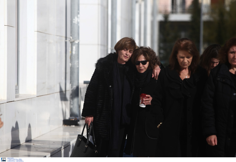 Η μητέρα της Ελένης Τοπαλούδη μαζί με την Μάγδα Φύσσα