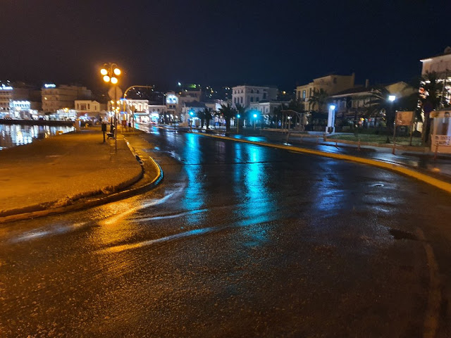 Δρόμος στο λιμάνι Μυτιλήνης