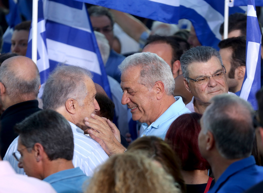 Ο Δημήτρης Αβραμόπουλος
