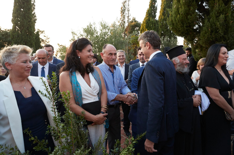 Ο Κυριάκος Μητσοτάκης βρέθηκε στην Καρδαμύλη για τα εγκαίνια της οικίας του Πάτρικ Λι Φέρμορ