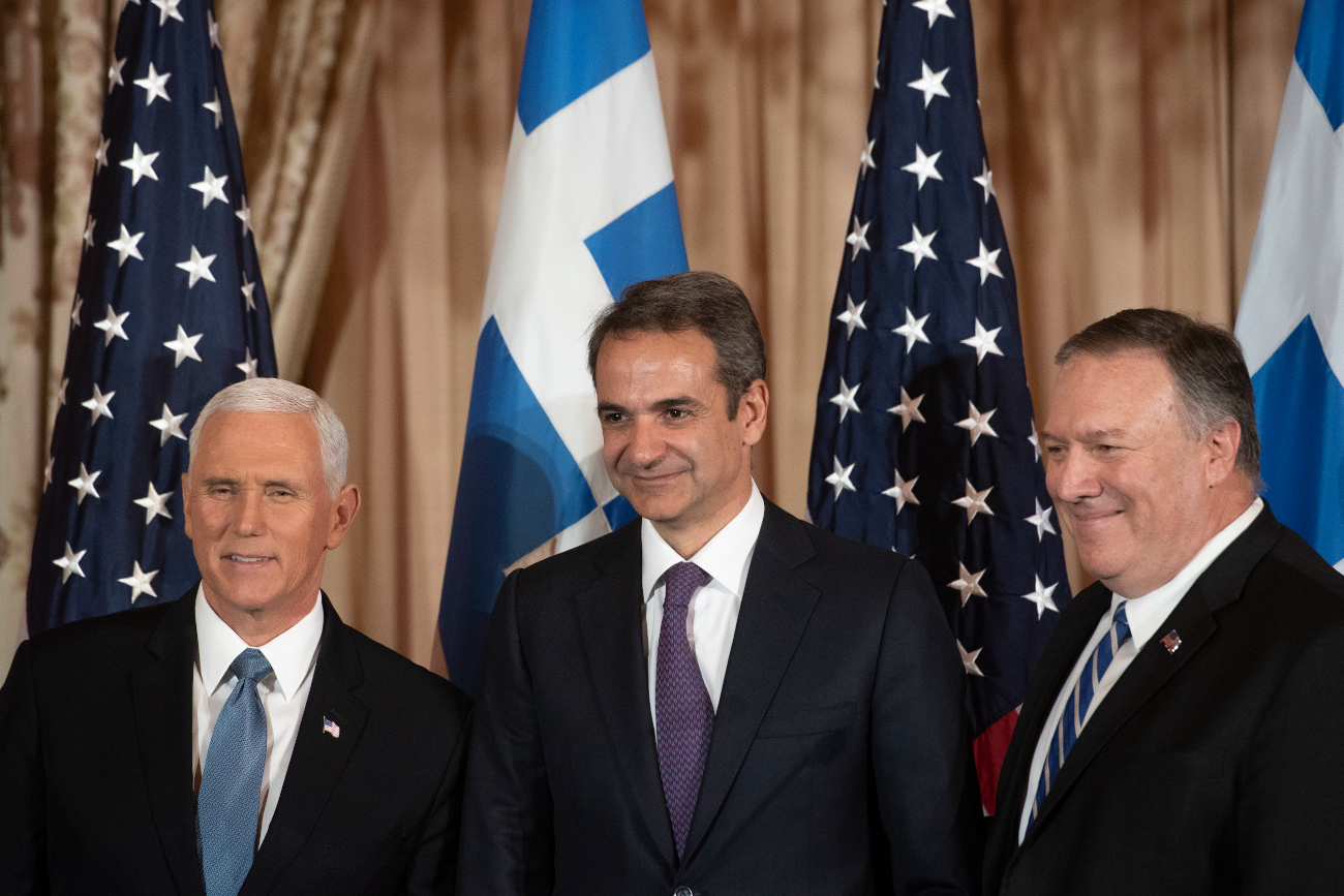 Πενς, Μητσοτάκης και Πομπέο ποζάρουν στους φωτογράφους