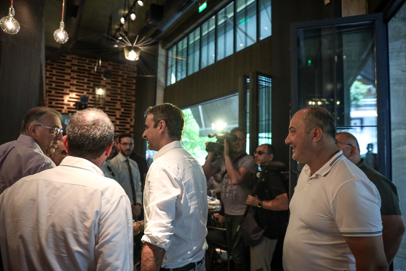 Ο Κυριάκος Μητσοτάκης με τον Τάκη Θεοδωρικάκο