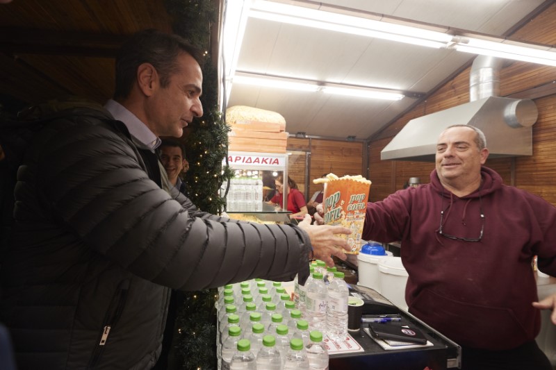 Ο Κυριάκος Μητσοτάκης πήρε και ποπ κορν στον Μύλο των Ξωτικών