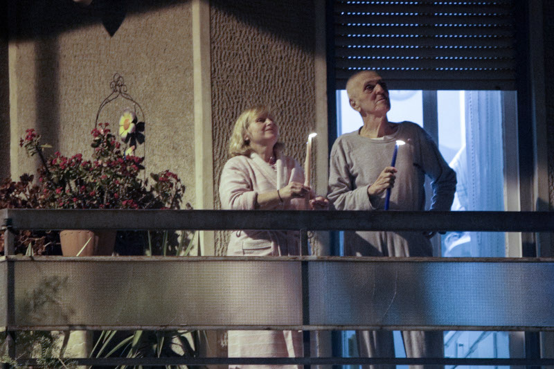 Ανάσταση στα μπαλκόνια για τους έκαναν οι Αθηναίοι