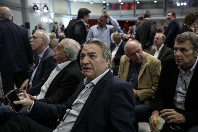 Νίκος Μπίστης, Απόστολος Γκλέτσος