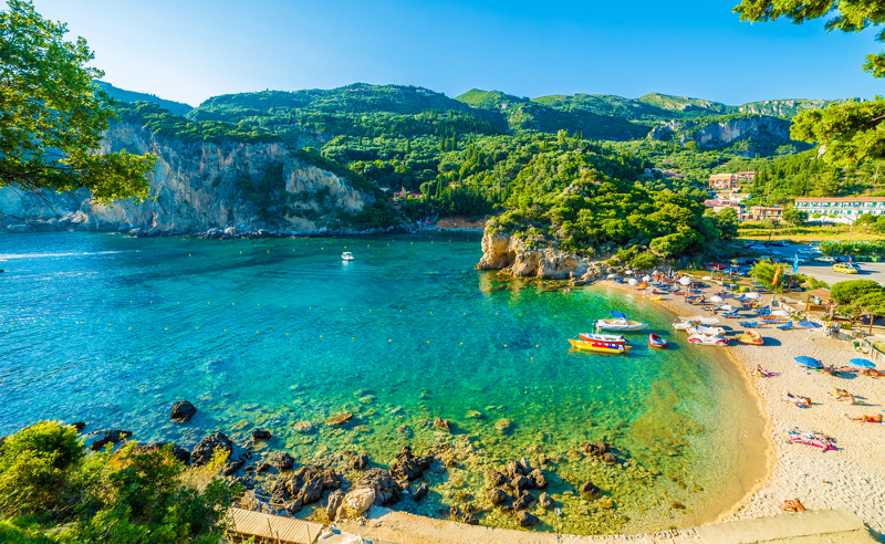 Η παραλία της Παλαιοκαστρίτσας