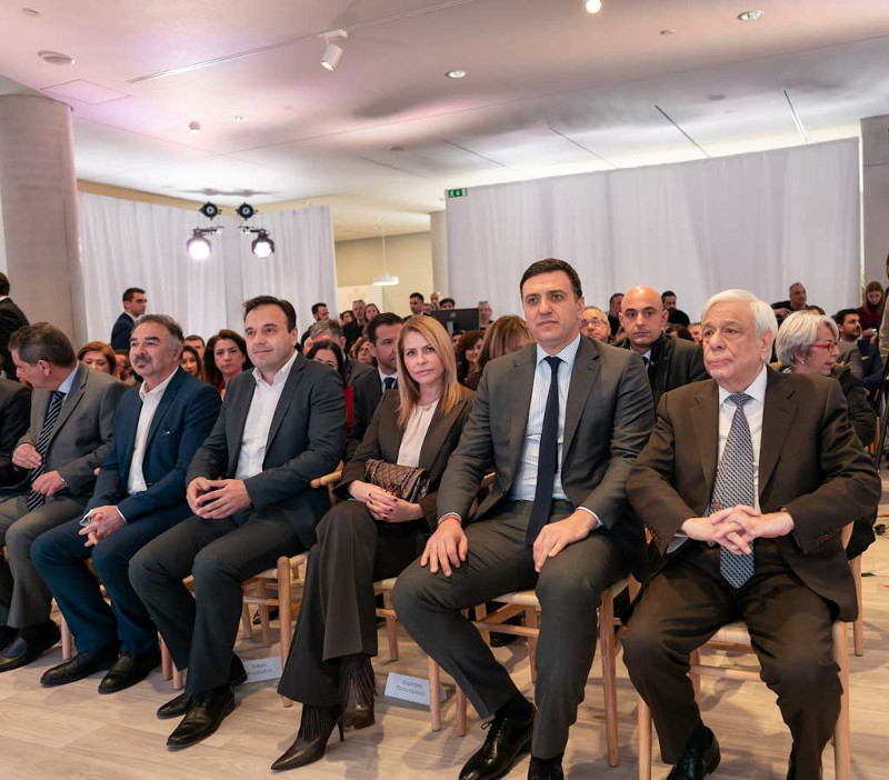 Ο Πρόεδρος της Δημοκρατίας, κύριος Προκόπης Παυλόπουλος με τον Υπουργό Υγείας, κύριο Βασίλη Κικίλια κατά τη διάρκεια της εκδήλωσης
