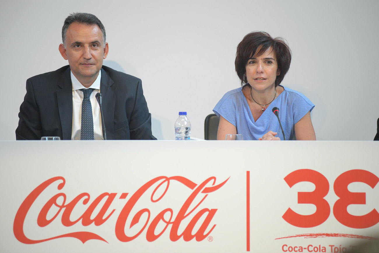 Ο κ. Γ. Παπαχρήστου, Γενικός Διευθυντής Coca-Cola Τρία Έψιλον και η κα. Λ. Νεκταρίου, Γενική Διευθύντρια της Coca-Cola στην Ελλάδα
