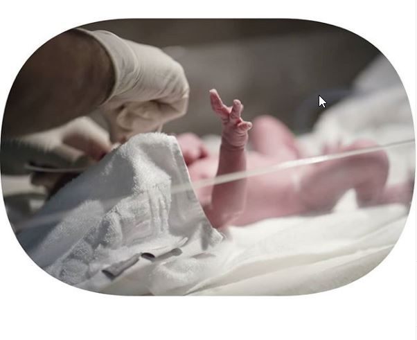 Η πρώτη φωτογραφία του νεογέννητου παιδιού της Πέννυς Μπαλτατζή