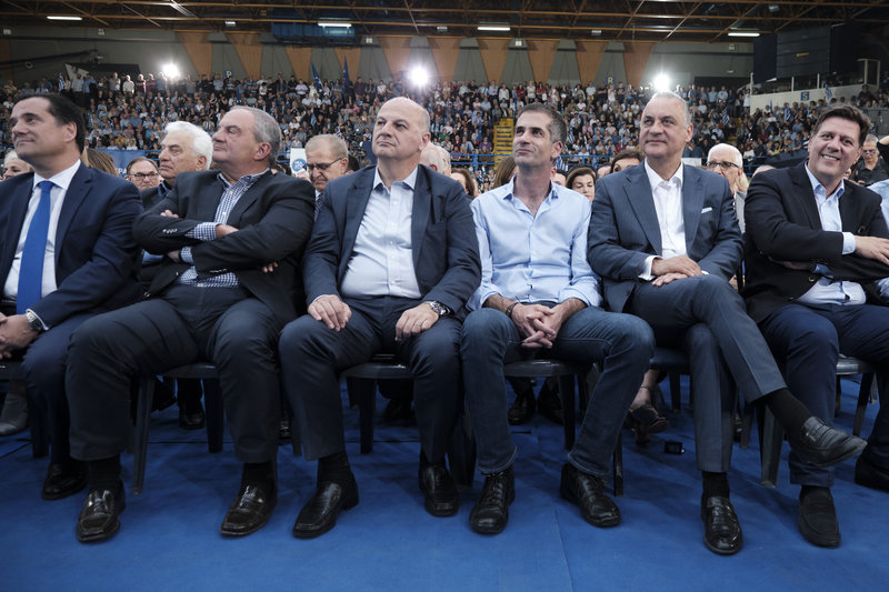 Ολα τα πρωτοκλασάτα στελέχη της ΝΔ στην ομιλία Μητσοτάκη