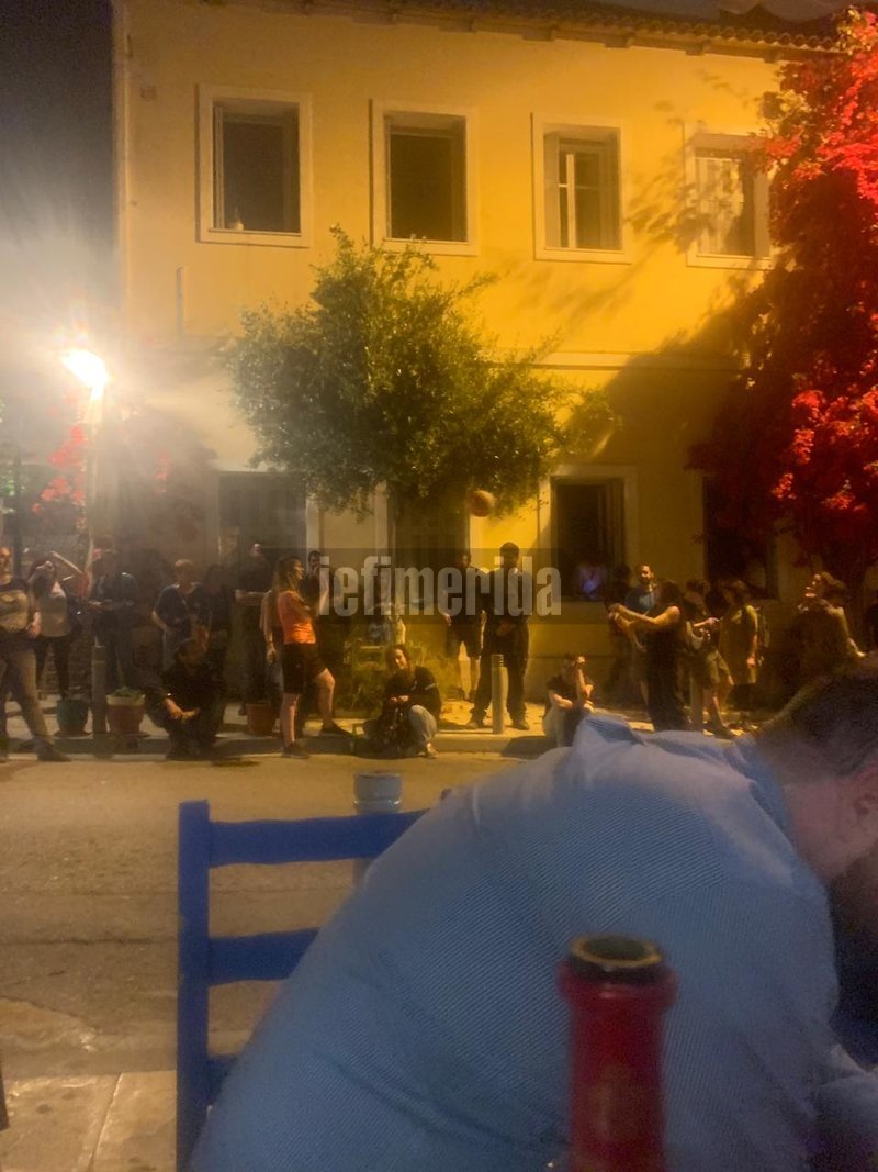 ÎÎ½ÏÎ¹ÎµÎ¾Î¿ÏÏÎ¹Î±ÏÏÎ­Ï Î­Î¾Ï Î±Ï ÏÎ±Î²Î­ÏÎ½Î± ÏÏÎ± ÎÎ½Ï Î ÎµÏÏÎ¬Î»ÏÎ½Î±, ÏÏÎ¿Ï ÏÏÏÎµÎ¹ Î¿ ÎÏÏÏÎ±Ï ÎÏÎ±ÎºÎ¿Î³Î¹Î¬Î½Î½Î·Ï