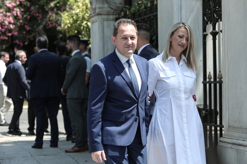 Ο Στέλιος Πέτσας με τη σύζυγό του