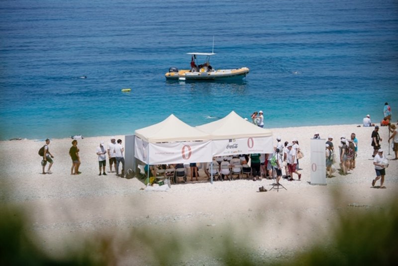 Σημείο συνάντησης και ανεφοδιασμού των εθελοντών που συμμετείχαν στη δράση καθαρισμού 