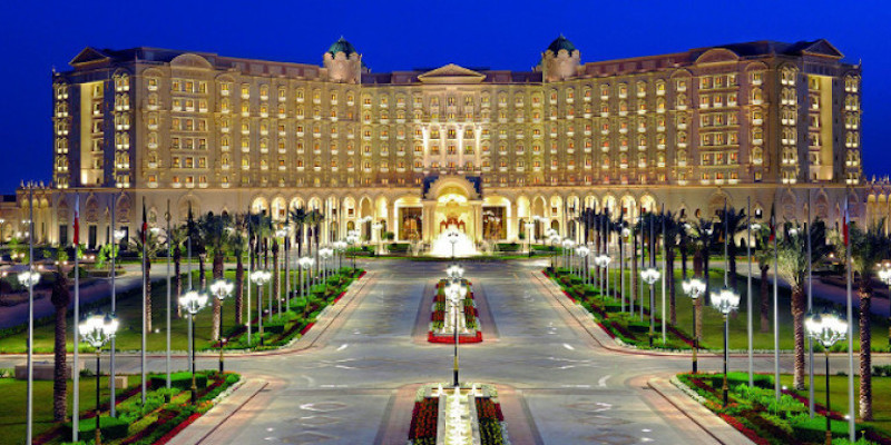 To πολυτελές ξενοδοχείο Ritz Carlton στο Ριάντ, που μετατράπηκε σε αυτοσχέδια φυλακή για Σαουδάραβες πρίγκιπες και ζάπλουτους επιχειρηματίες