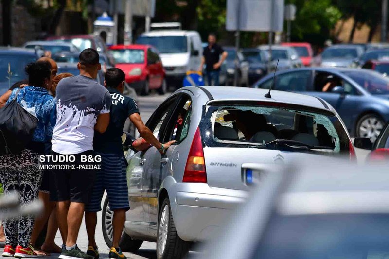 Ενα σπασμένο αυτοκίνητο