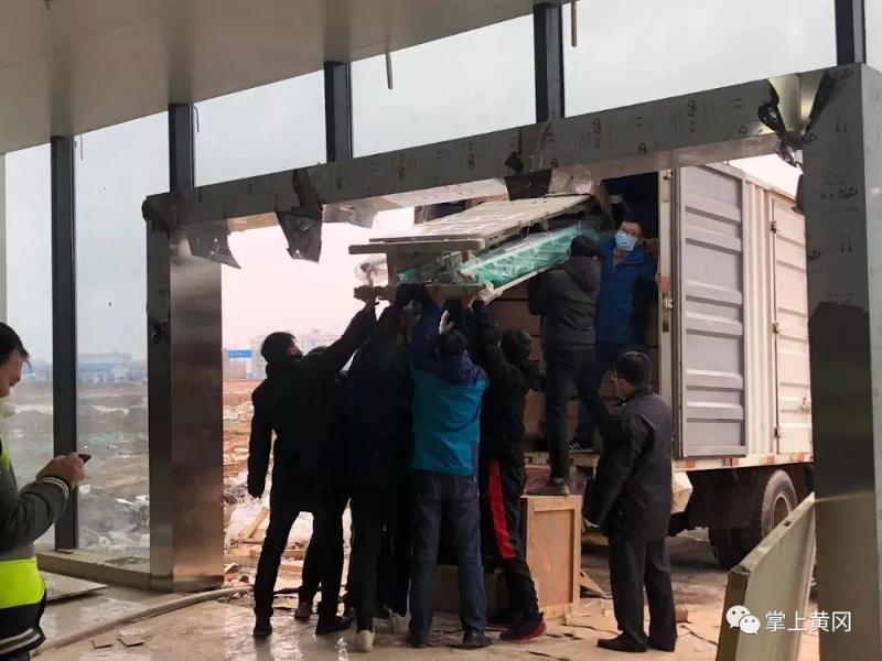 Το κτίριο ήταν έτοιμο, αλλά έπρεπε να γίνουν οι υδραυλικές και ηλεκτρολογικές εγκαταστάσεις και να εξοπλιστεί πλήρως