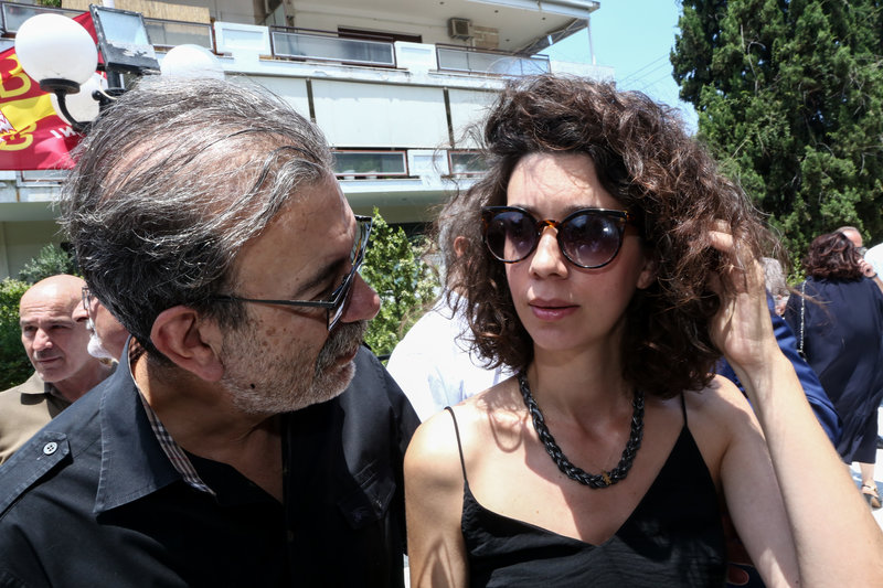 Το ύστατο χαίρε είπαν συγγενείς και φίλοι στον Ροβέρτο Σπυρόπουλο