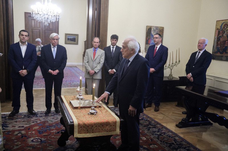 Ορκωμοσία του Αντώνη Ρουπακιώτη
