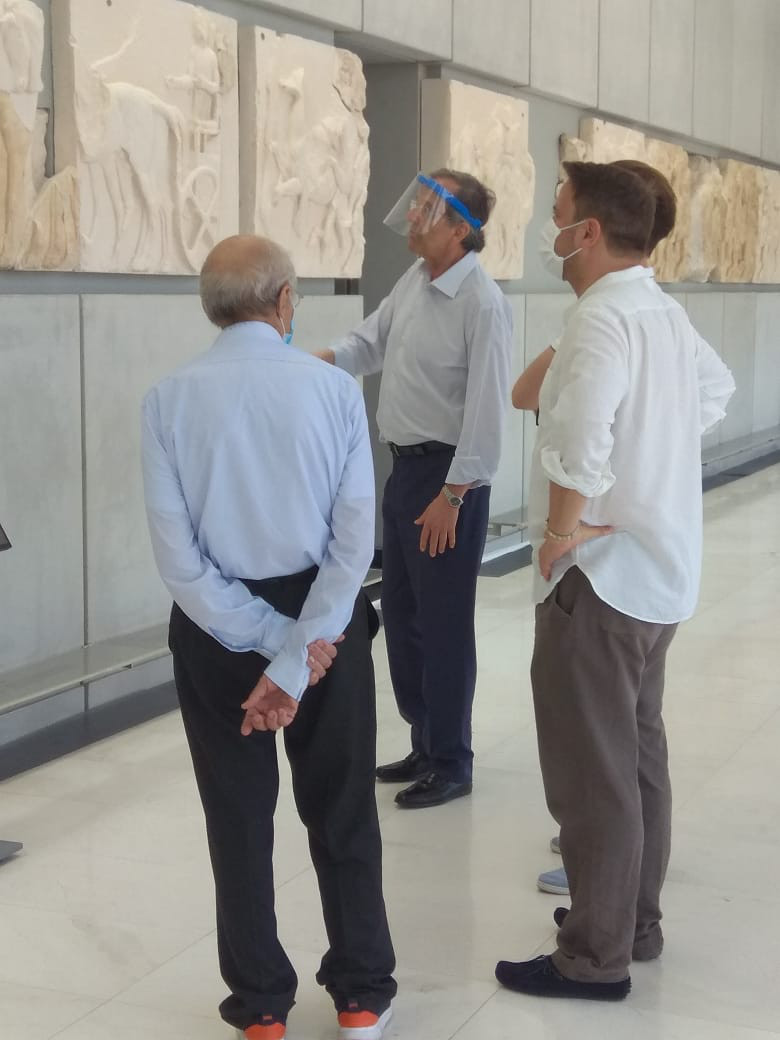 Ξενάγηση στο Μουσείο της Ακρόπολης για τον πρωθυπουργό του Λουξεμβούργου