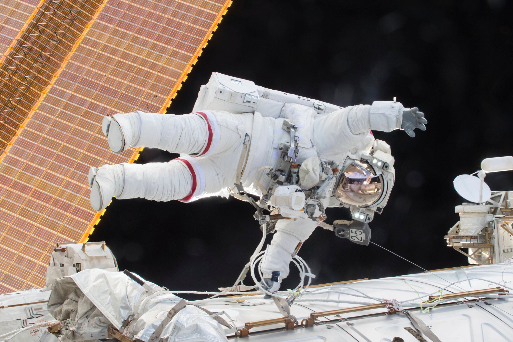 NASA: Ποιο είναι το τίμημα για ένα ταξίδι στο διάστημα – Η εξομολόγηση ενός αστροναύτη (ΦΩΤΟ)  