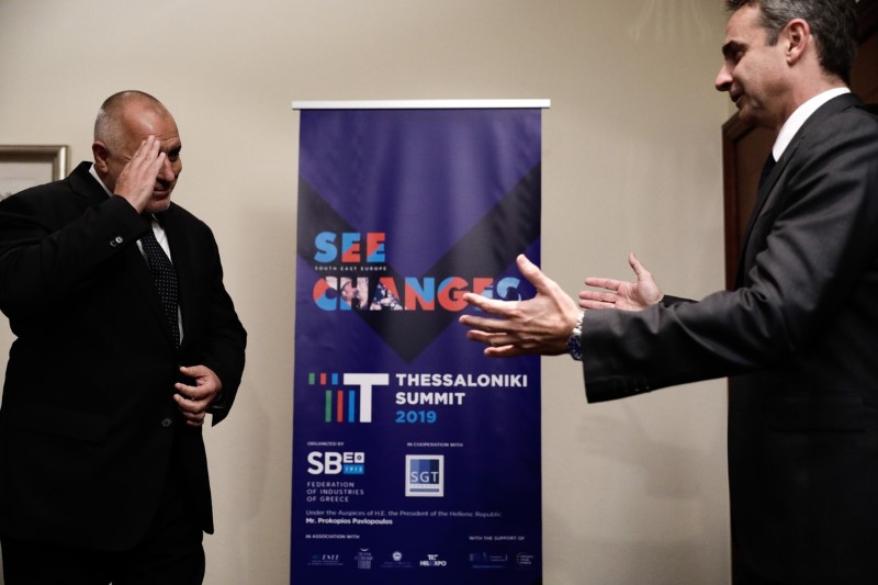 Ο στρατιωτικός χαιρετισμός του Μπόικο Μπορίσοφ στον Κυριάκο Μητσοτάκη