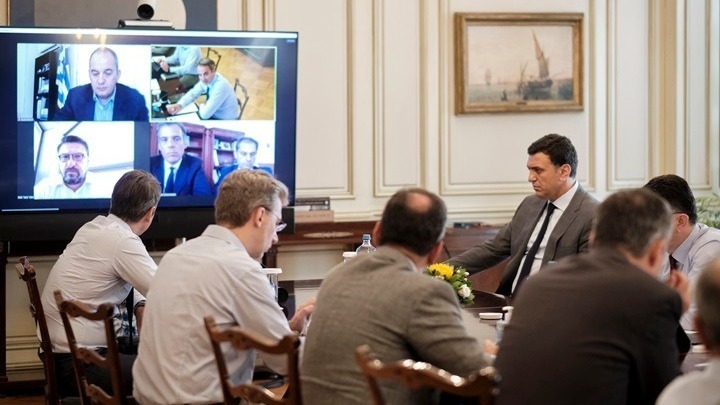 Πέτσας: Προς απαγόρευση τα πανηγύρια έως τέλος Ιουλίου -Για ποιες χώρες ανοίγουν τα σύνορα