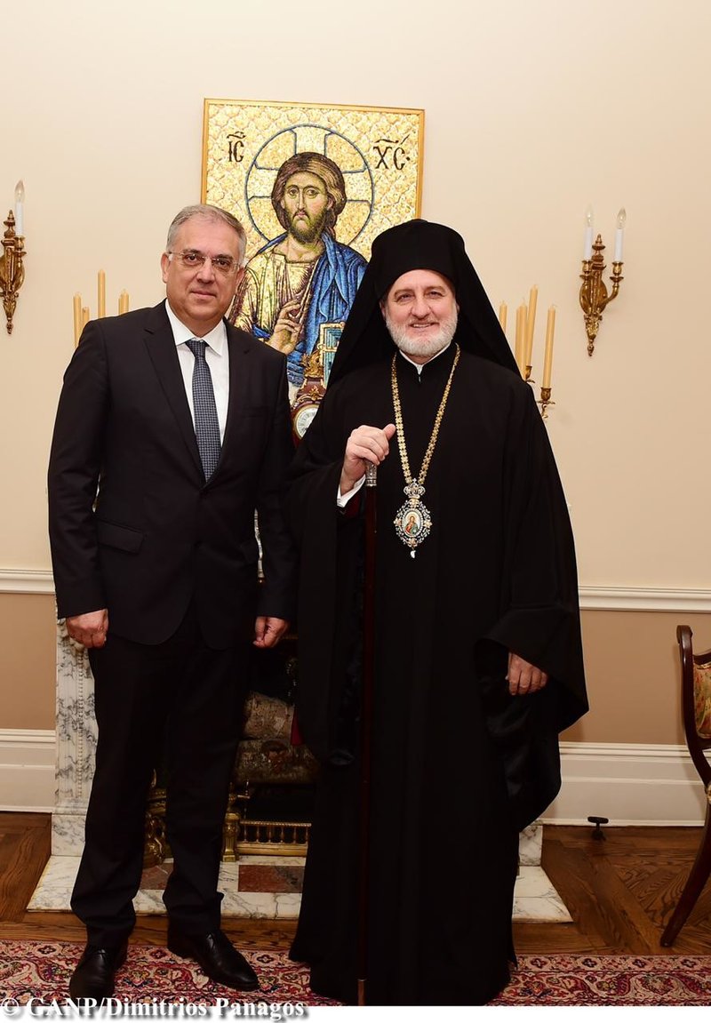 Ο ΥΠΕΣ Τάκης Θεοδωρικάκος με τον αρχιεπίσκοπο Αμερικής κ. Ελπιδοφόρο