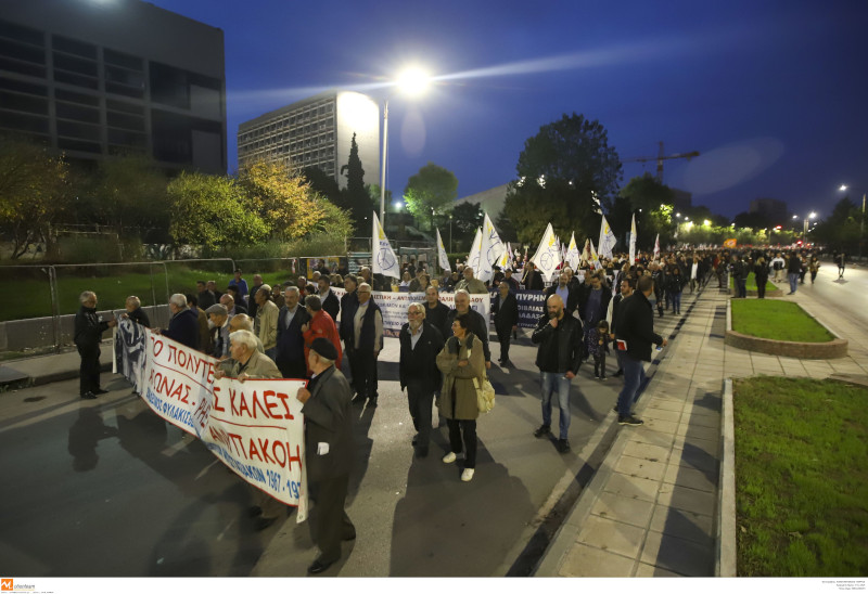 Η πορεία για το Πολυτεχνείο στη Θεσσαλονίκη ξεκίνησε από την Εγνατία / Φωτογραφία: EUROKINISSI